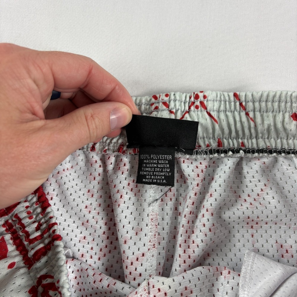 Kinetic Kings Shorts Mens Medium Gray Red Paisley Graphic Athletic Gym - Picture 5 of 10